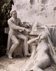 Monument voor Frederic Chopin (1810-49) (marmer) (detail)